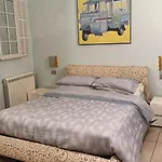 Quarto em Acomodações Particulares Giulia Forio di Ischia