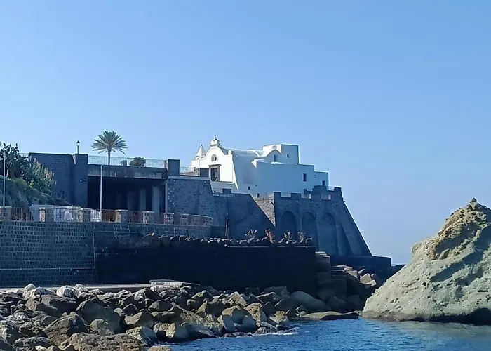 Giulia * Forio (Isola d'Ischia)